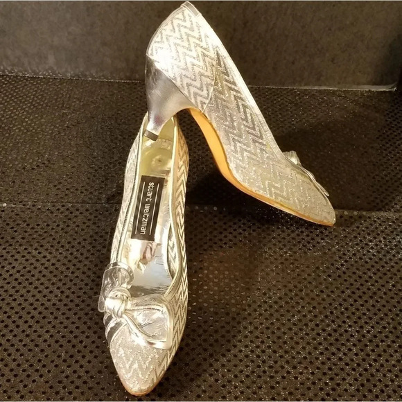 STUART WEITZMAN Silver Glittered Mesh Heel Pumps - Picture 8 of 12